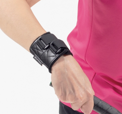 Phiten Metax Supporter Wrist Middle